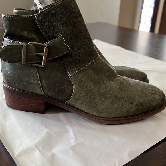 Comfortiva Cardee Bootie - Picture 13 of 13